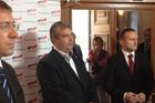 Předseda SPOZ Štengl uhájil i po volebním debaklu post