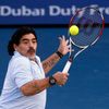 Maradona hraje tenis v Dubaji