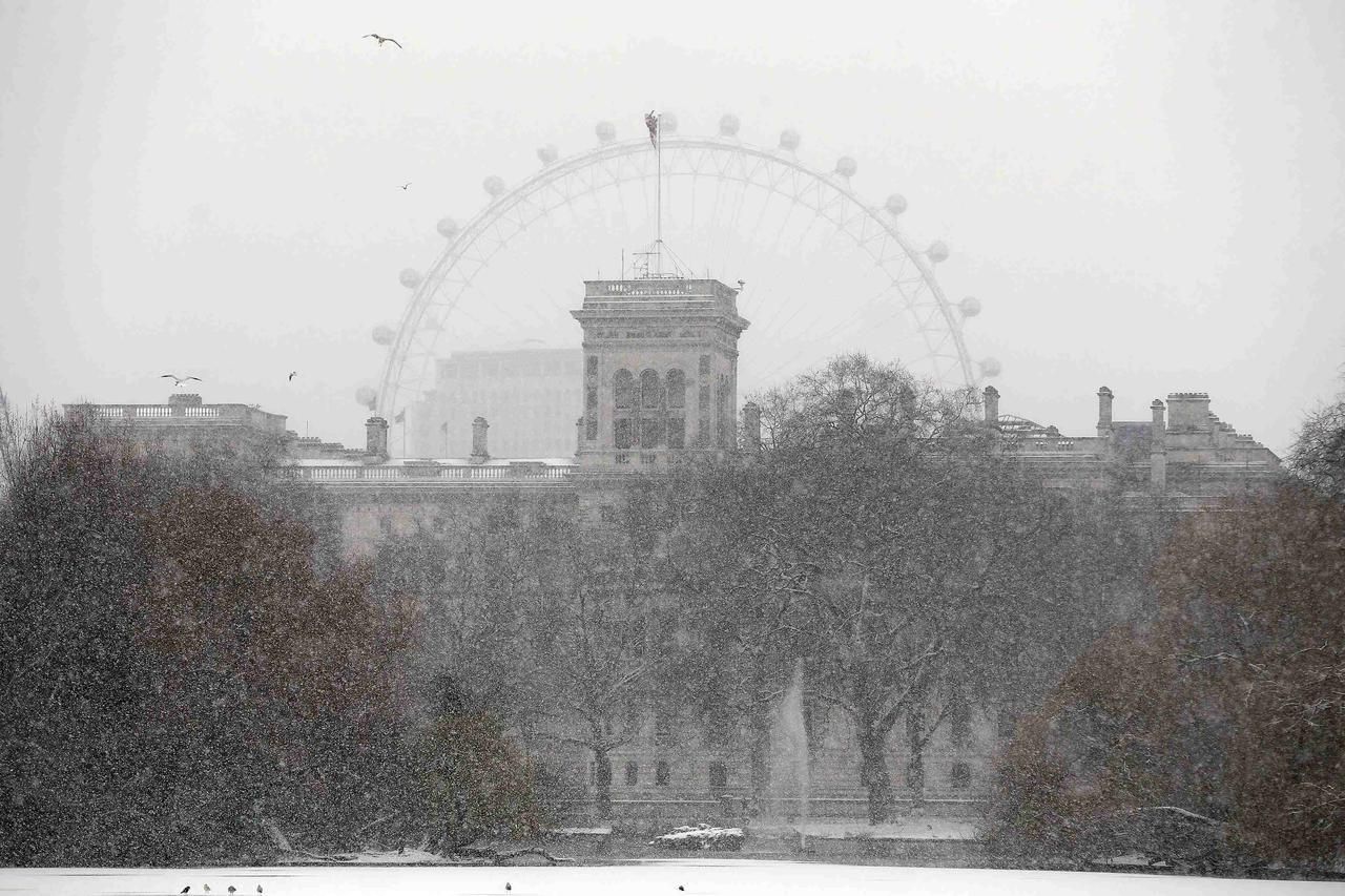 Londýn sníh