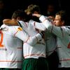 Fotbalisté Werderu Brémy slaví gól do sítě Austrie Vídeň.