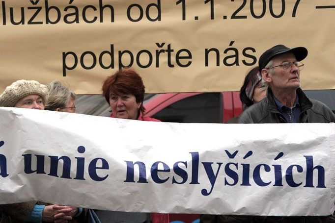 Demonstrovali jak zaměstnanci tak uživatelé nejrůznějších sociálních služeb a spolků