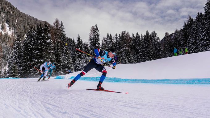 Adam Fellner v závodě na 15 km v rámci seriálu Tour de Ski 2021/22.