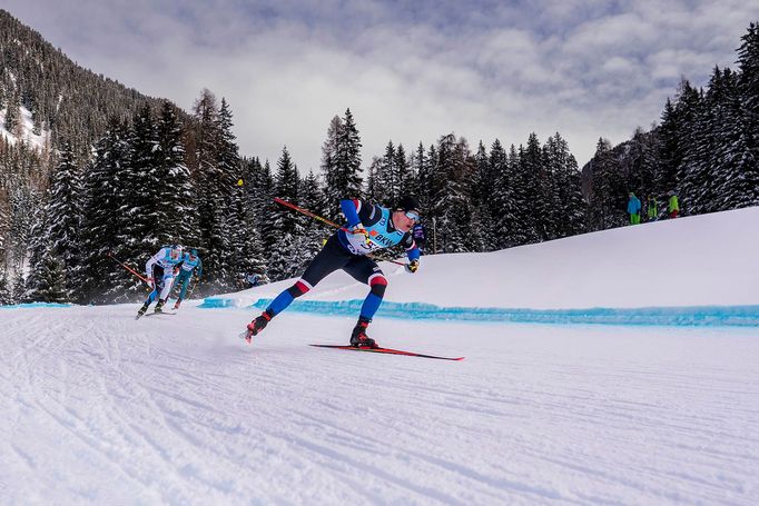 Adam Fellner v závodě na 15 km v rámci seriálu Tour de Ski 2021/22.