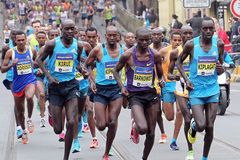 Pražský půlmaraton vyhráli Wanjiru a Degefaová