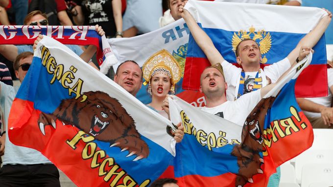 Ruští fanoušci na Euru