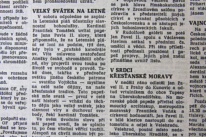 Návštěvy papeže v novinách