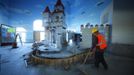 A worker sweeps the lobby entrance as construction continues in North America's first ever Lego Hotel being built at Legoland in Carlsbad, California January 17, 2013. The three-story, 250-room hotel will open on April 5. REUTERS/Mike Blake (UNITED STATES - Tags: SOCIETY TRAVEL) Published: Led. 17, 2013, 10:22 odp.