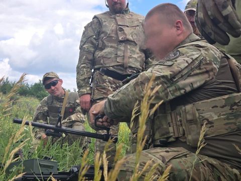 České kulomety už brání Donbas. Nahrazují i ty z doby carského Ruska