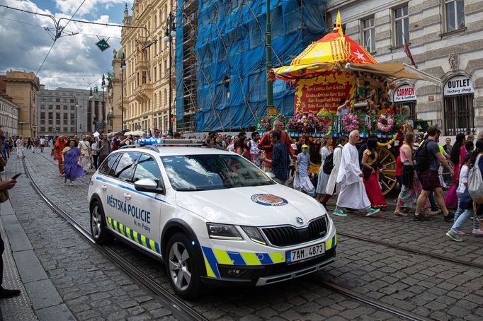 Indický festival vozů Rathayatra hnutí Hare Krišna.