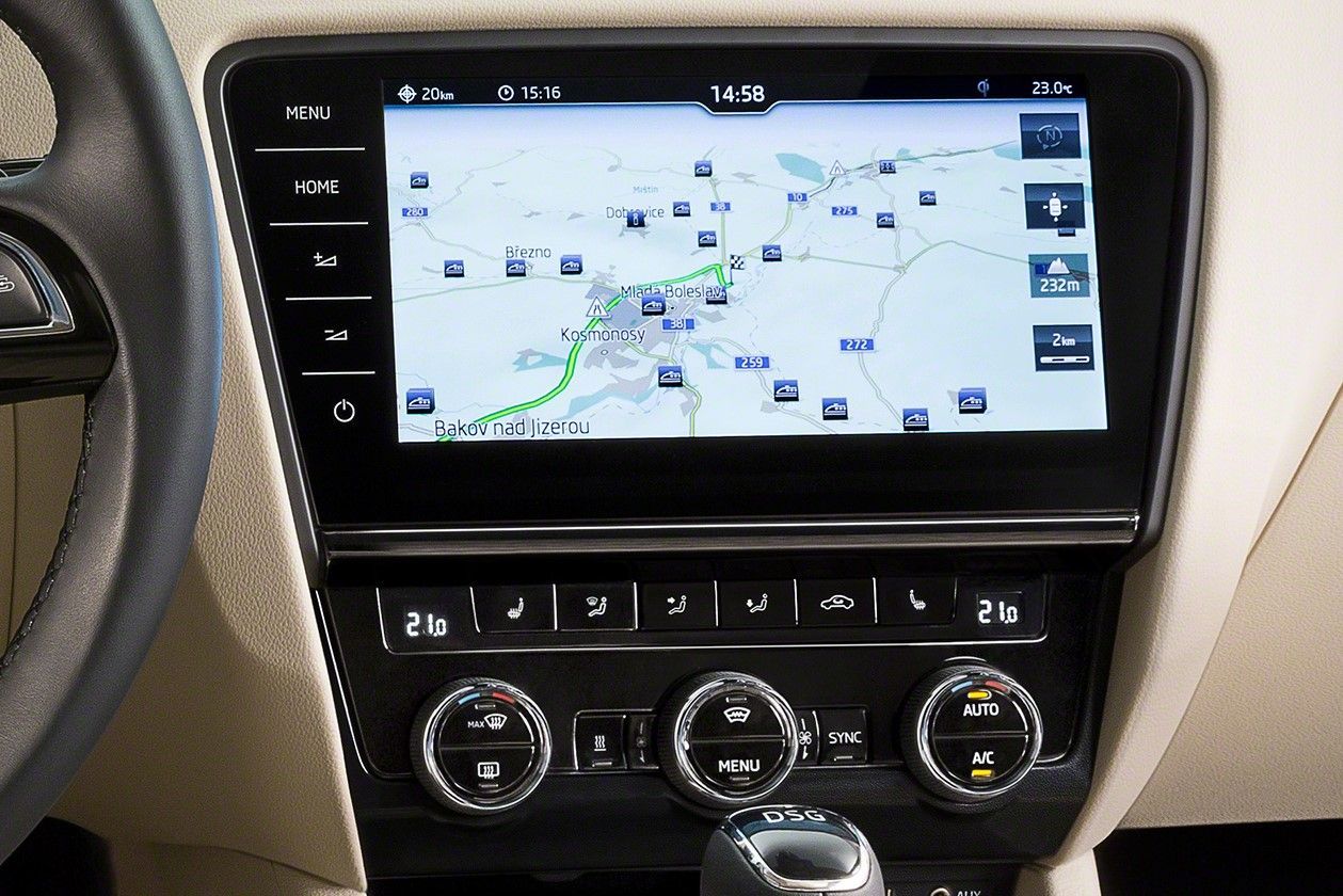 Škoda Octavia 2017 - detail displej