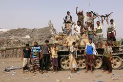 V jemenském přístavu Hudajdá znovu vypukly boje, navzdory dohodnutému příměří