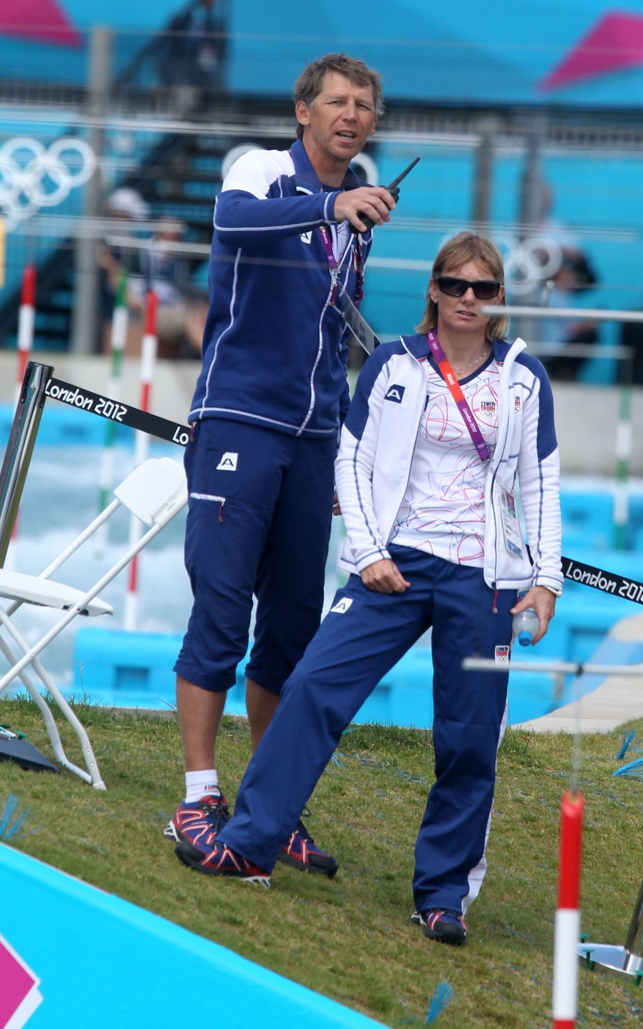 Kajakářka Štěpánka Hilgertová s manželem Lubošem v kvalifikaci vodního slalomu na OH v Londýně