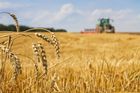 Čeští agroobři hrozí kolapsem zemědělství. Kvůli dotacím oživují mýtus soběstačnosti