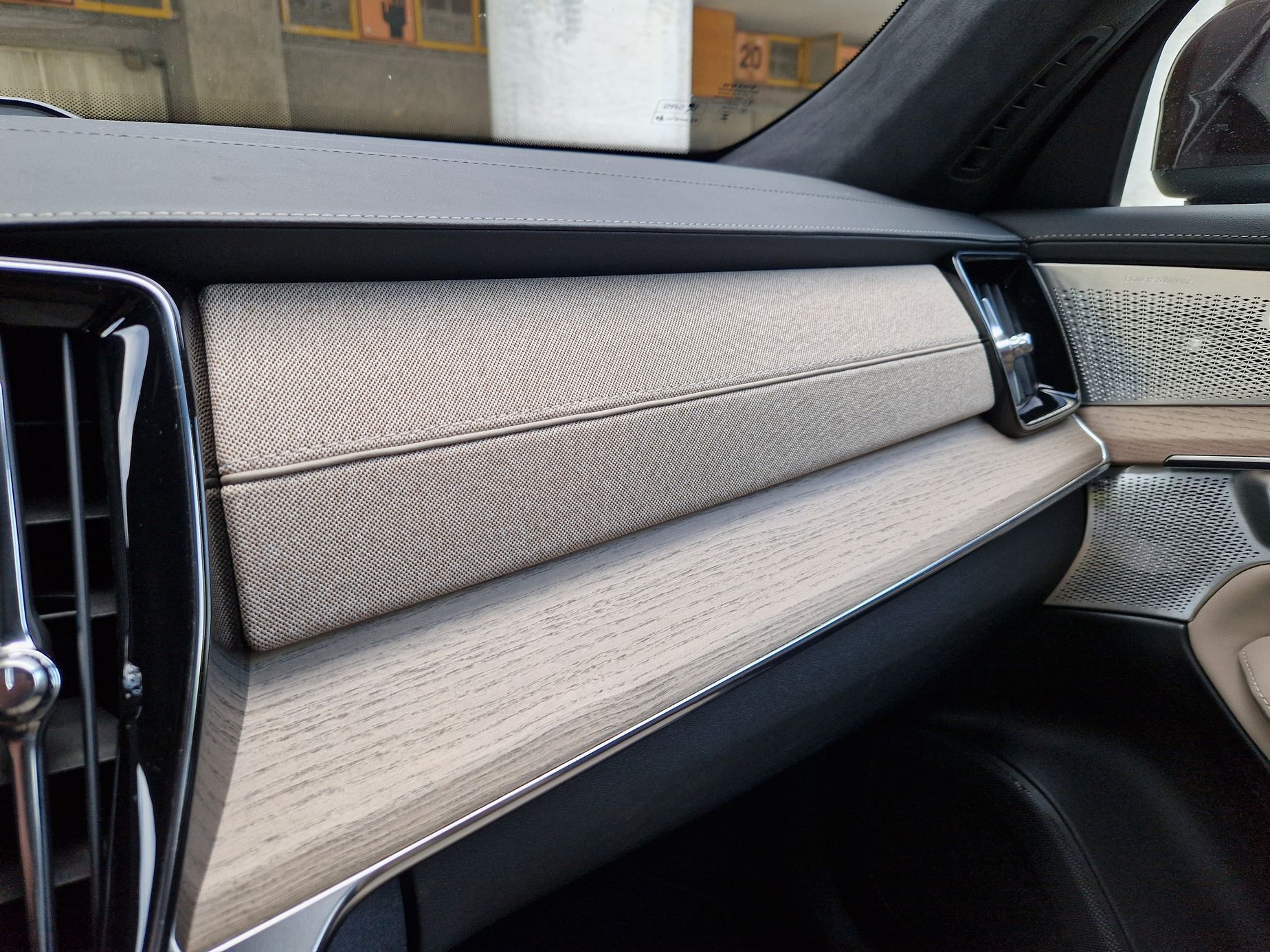 Volvo XC90 T8 AWD