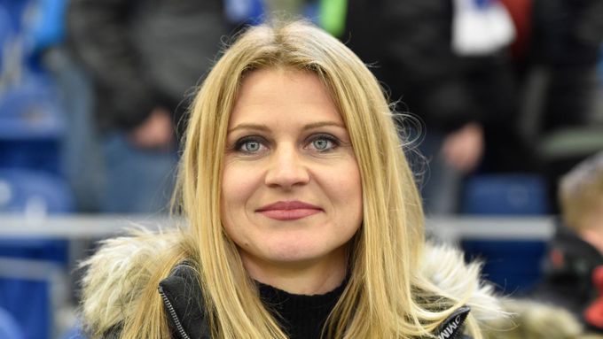 Partnerka Tomáše Plekance Lucie Šafářová se na začátku utkání usmívala. Na konci se ale radovali sparťané