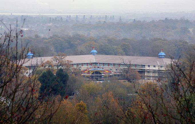 LegoLand New Hotel under construction at Lego Land, Credit: The Times Online rights must be cleared by N.I.Syndication