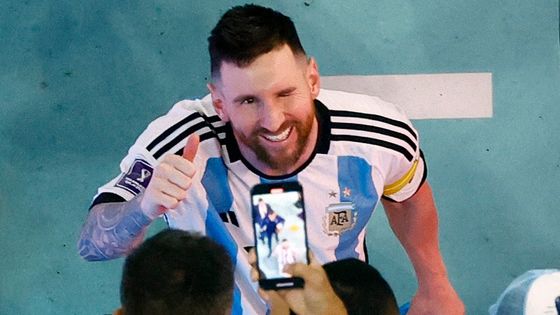 Messi je jednička, argentinskou jízdu do finále sledovala i jeho manželka