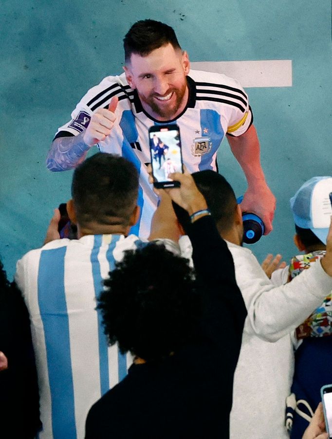 Lionel Messi slaví vítězství v semifinále MS 2022 Argentina - Chorvatsko