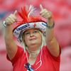 Anglická fanynka před zápasem Anglie - Chorvatsko na ME 2020