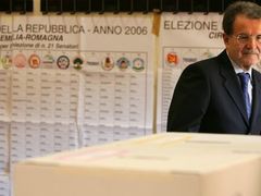 Romano Prodi volil v neděli v Bologni