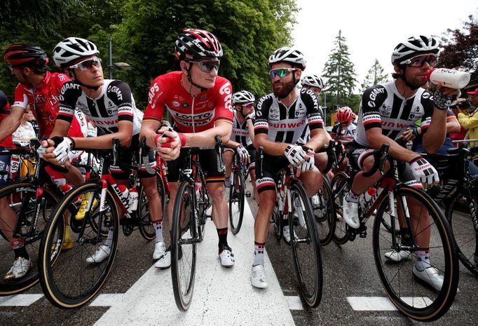 Tour de France 2017, 9. etapa: Warren Barguil, Andre Greipel a Simon Geschke před startem