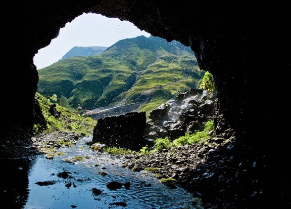 Pohled na Taurins Höhle