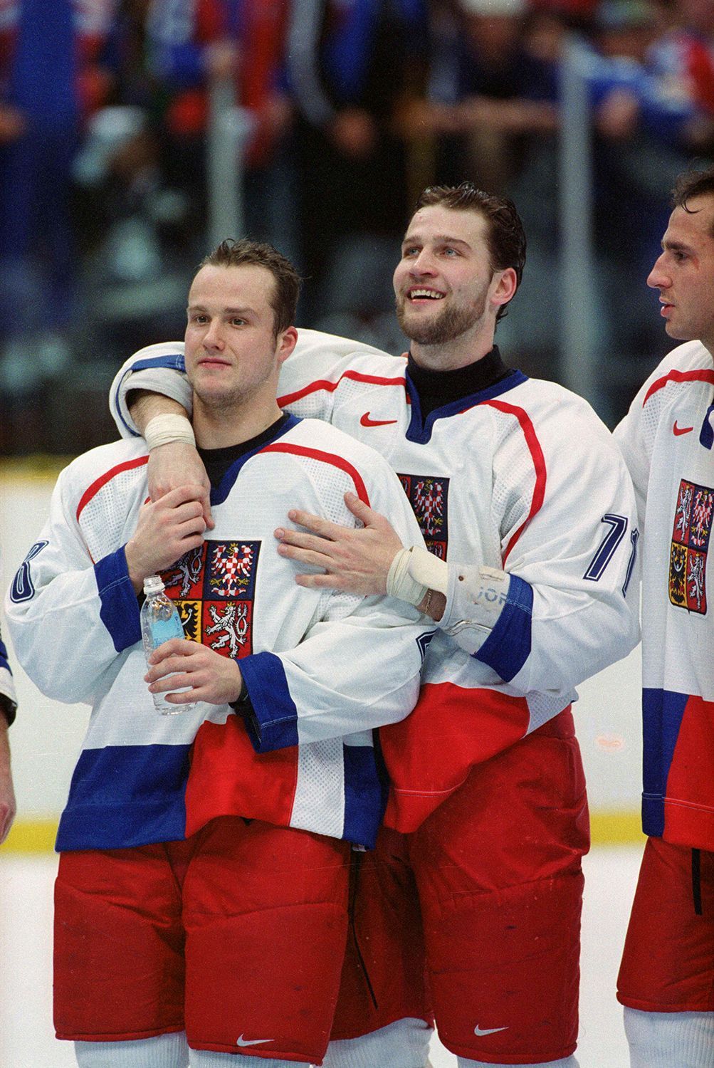 Herbert Slavík: hvězdy českého hokeje, fotoreportáž z NHL v době před OH v Naganu a snímky z Nagana