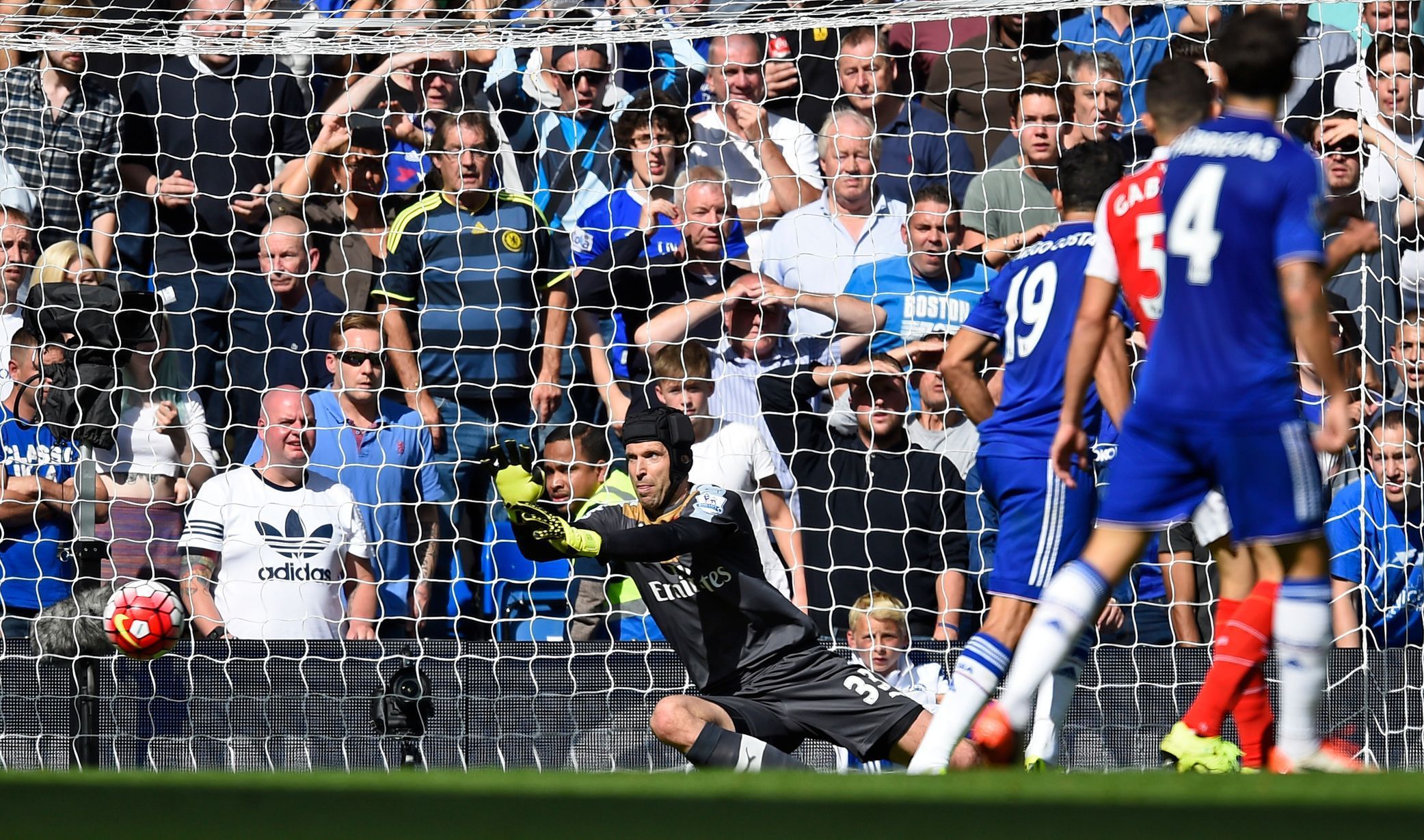 Chelsea's Petr Cech in action