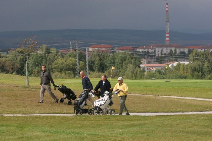 Topolánek s Bursíkem v Sokolovské uhelné pánvi