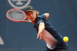 Čeští tenisoví fanoušci mají tento týden možnost vidět ve Stromovce i mladé vycházející hvězdy českého tenisu. Mezi nimi je i bývalý vítěz juniorky US Open Jonáš Forejtek.