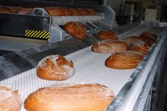 Andrej Babiš přece jen kupuje pekárny United Bakeries