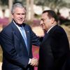 Husní Mubarak a George W. Bush