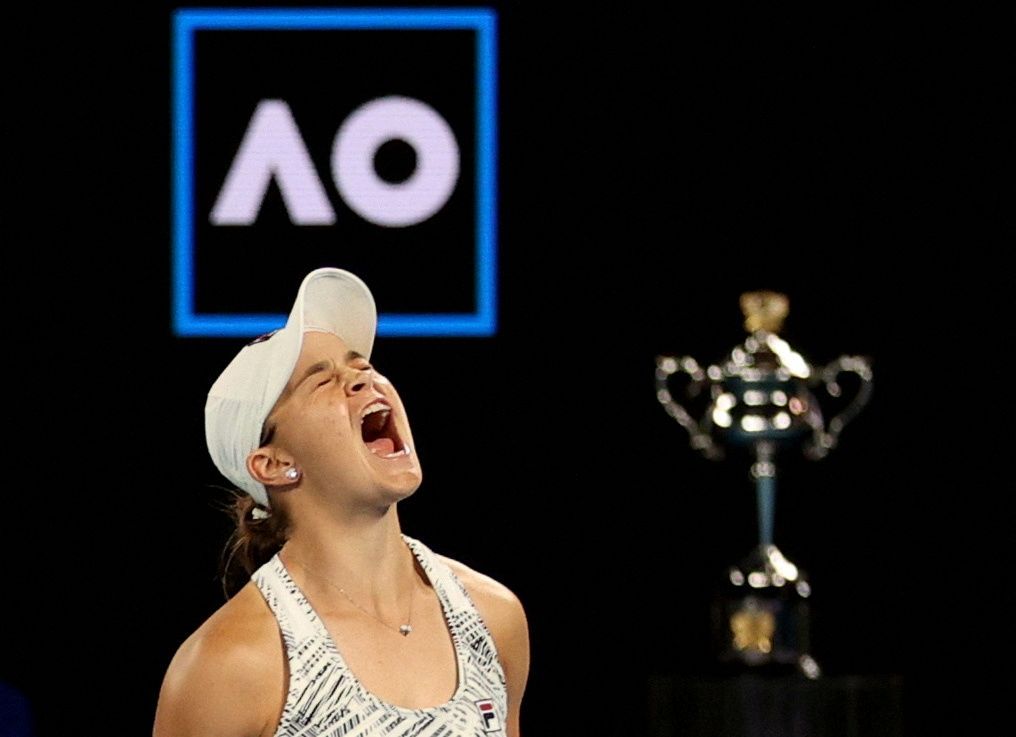 Ashleigh Bartyová slaví triumf na Australian Open 2022