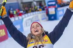 Běžkyně Johaugová ovládla i desetikilometrovou trať v Davosu, Češky nebodovaly