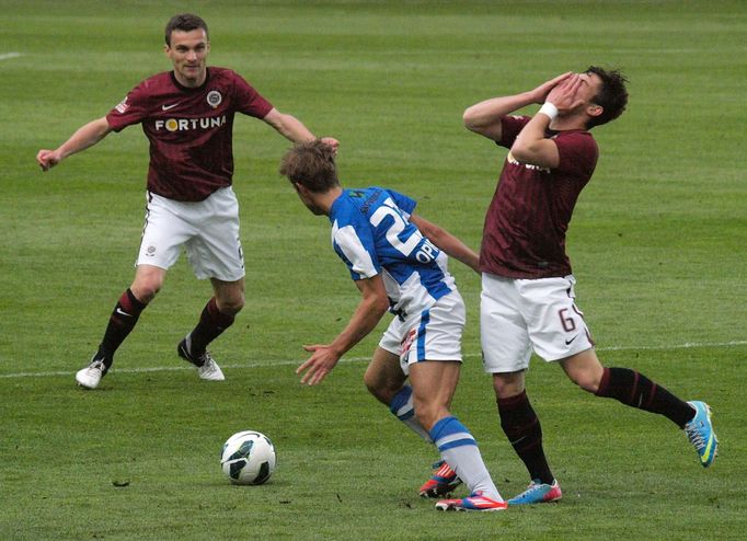 Fotbal, Gambrinus liga, Sparta - Mladá Boleslav: Lukáš Vácha (6) - Lukáš Opiela