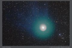 Astronomickým snímkem měsíce se stala kometa zepředu