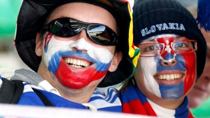 Může být fotbal nudnější? Slovensko prohrálo s Paraguayí
