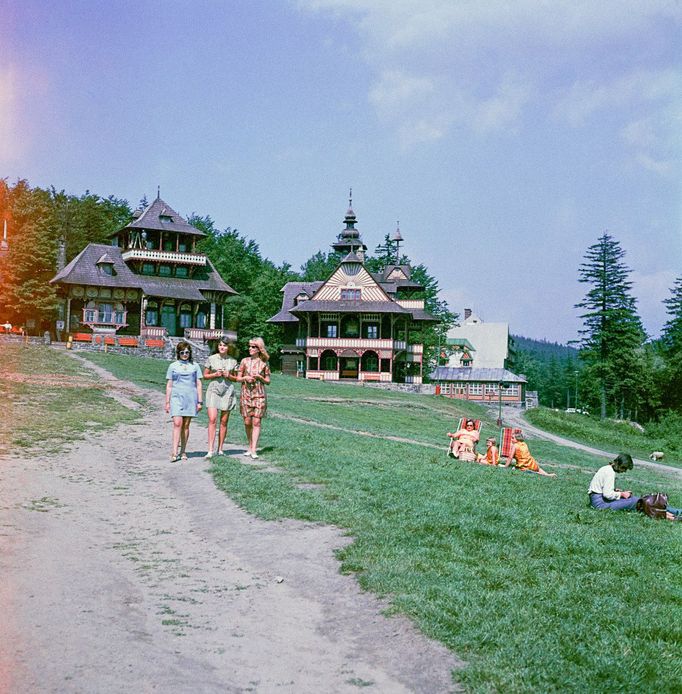 Restaurace Libušín, Pustevny v Beskydech. Archivní snímek z roku 1969.