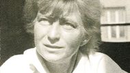 Jarmila Potůčková-Taussigová (1963) v době, kdy se pokoušela o rehabilitaci svého nezákonného odsouzení a mnohaletého věznění. Dosáhla toho až o pět let později v roce 1968 ještě před okupací Československa armádami států Varšavské smlouvy.