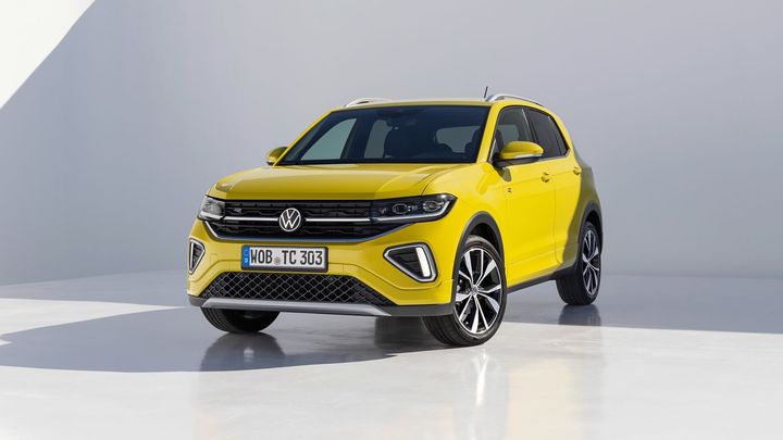 Chcete ušetřit statisíce? Víme, které automobilky nabízejí na začátku roku slevy