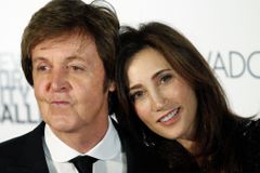 Paul McCartney se v devětašedesáti potřetí oženil