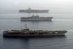 Britské obchodní lodě hlídá námořnictvo USA. Kvůli Íránu