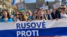 Rusové v Praze protestovali proti Putinovi a válce na Ukrajině