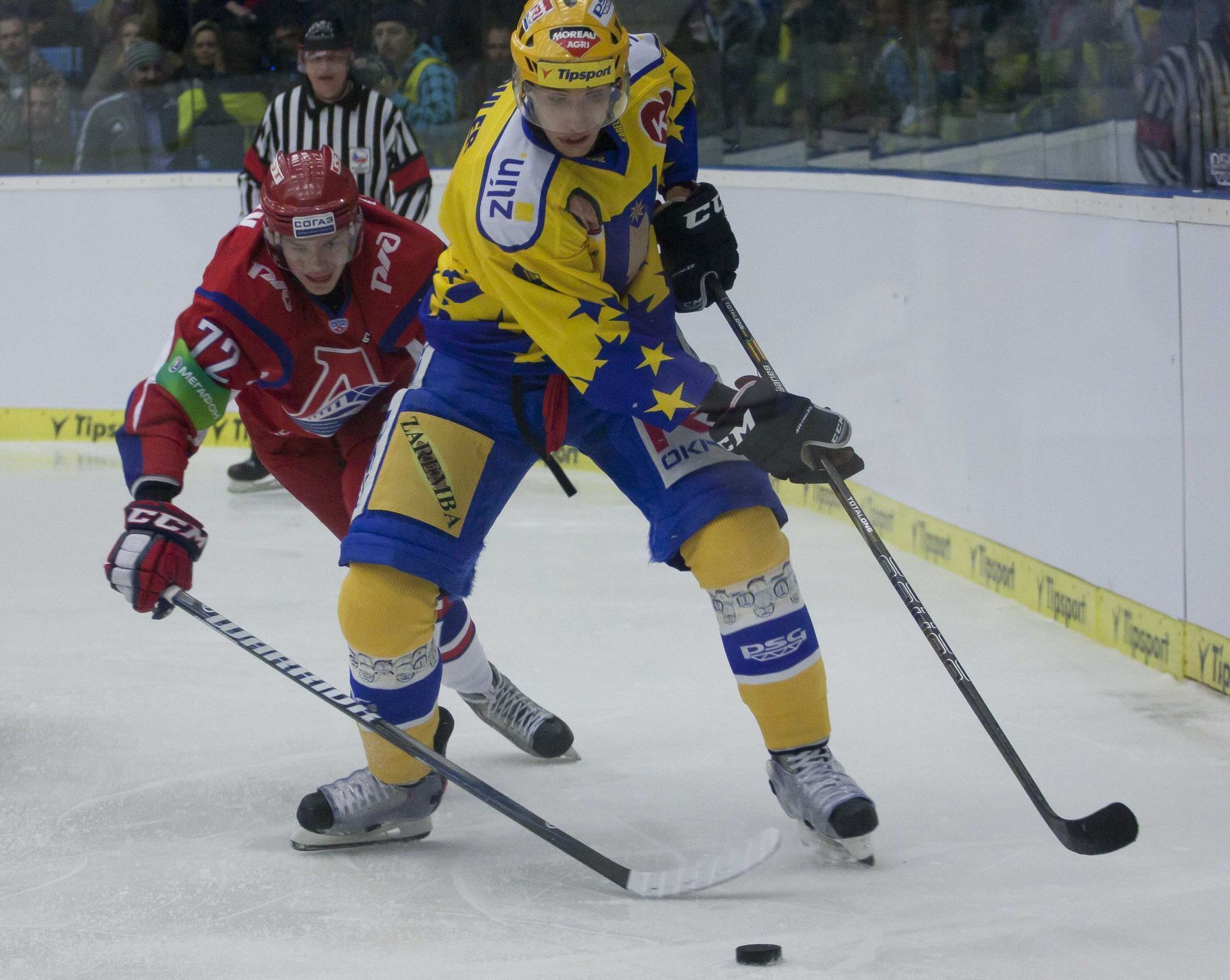 Hokejisté Zlína v benefičním utkání proti Jaroslavli v listopadu 2012.