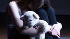 dítě násilí šikana medvídek deprese