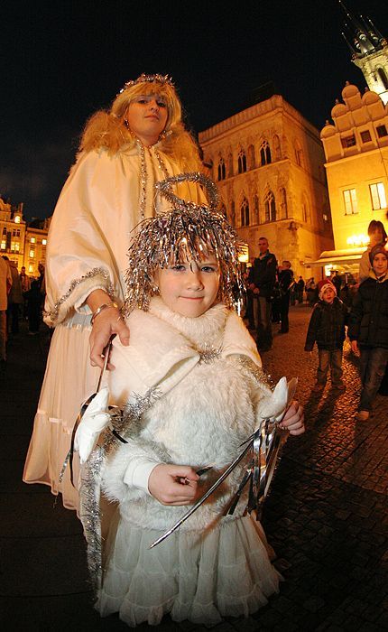 Andělé, Mikuláši a čerti