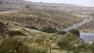 A general view shows Israel's newly built border fence with Syria and Jordan, as seen from the Israeli side, in the Golan Heights May 2, 2013. Israel's military said on Tuesday it had called up hundreds of reservists for a drill in northern Israel where tensions are high with neighbours Syria and Lebanon, but a military spokesman said there was no change in the overall security situation. Israel captured the Golan Heights from Syria in the 1967 Middle East war and annexed the territory in 1981, a move not recognised internationally. REUTERS/Nir Elias (POLITICS MILITARY) Published: Kvě. 2, 2013, 5:59 odp.