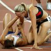 Jessica Ennisová-Hillová a Brianne Theisenová-Eatonová na MS v atletice 2015