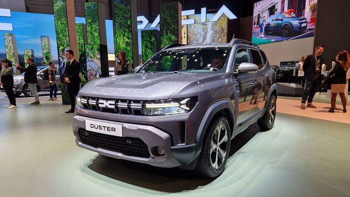 Prolezli jsme nové auto českých myslivců. Dacia Duster už není jen neúnavný dělník