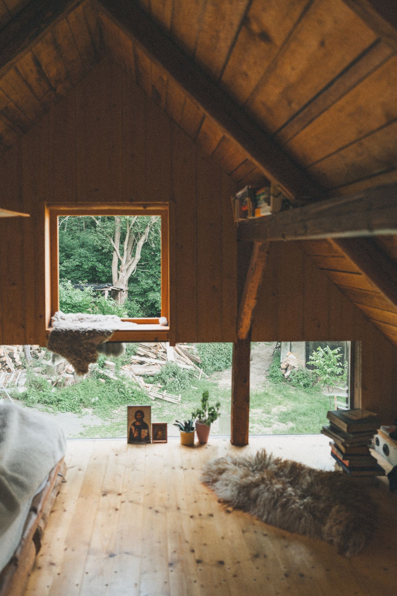 na okraji domov můj, kniha, rodina, bydlení, dům, podnikatel